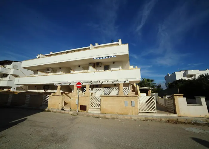 דירה Ugento Afr0dite טורה מוצה