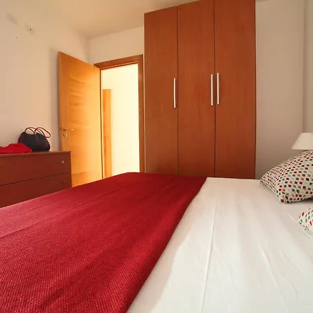 Ugento Afr0dite 토레 모차